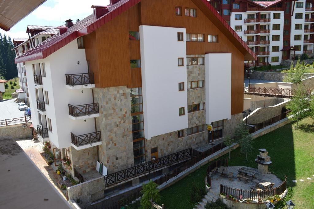 Голям Апартамент В Лъки Пампорово Комплекс Exterior foto