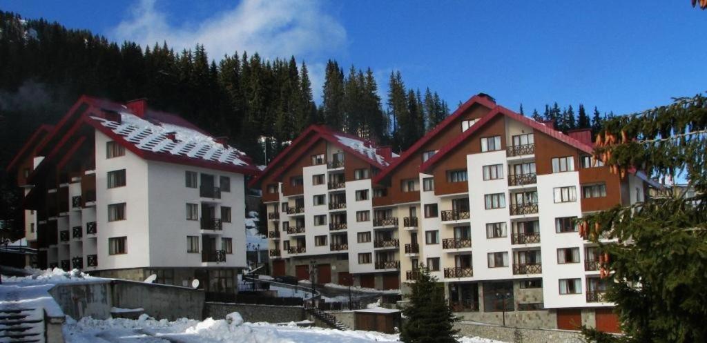 Голям Апартамент В Лъки Пампорово Комплекс Exterior foto